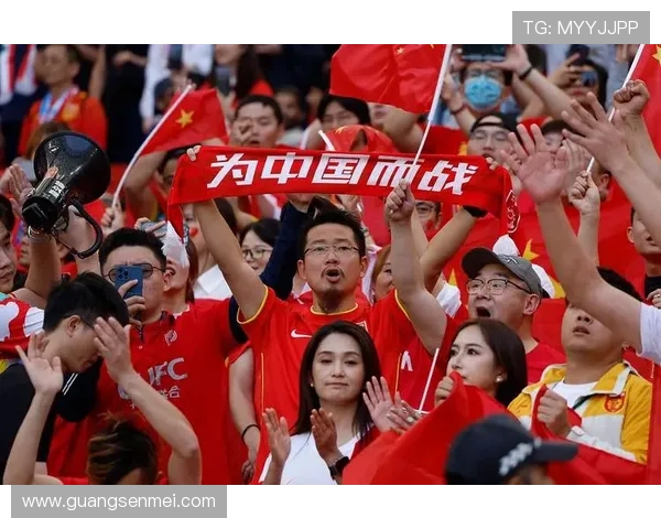 国足再创佳绩主场力克劲敌掀起全国球迷热潮展现新时代竞技风采 国足再创佳绩主场力克劲敌掀起全国球迷热潮展现新时代竞技风采