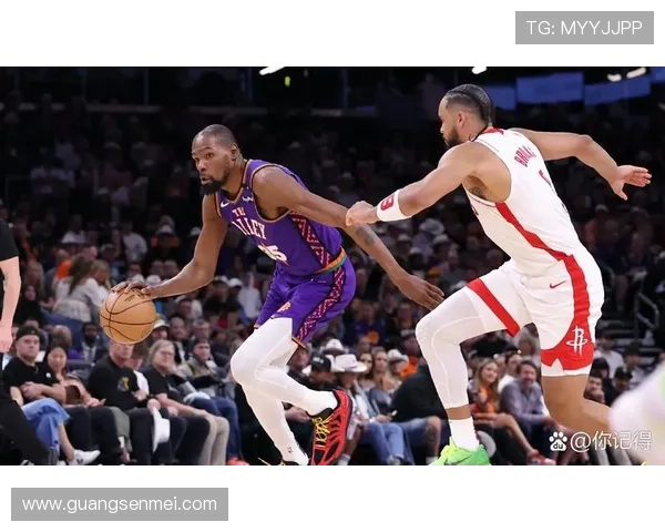 NBA赛季最新动态：詹姆斯伤愈复出 火箭新星闪耀联盟西部争夺战愈加激烈