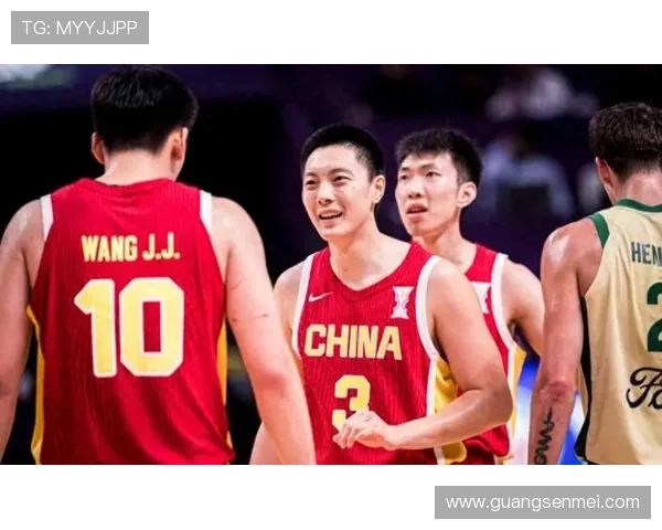 中国男篮迎战澳大利亚全力争胜 希望冲击巴黎奥运资格