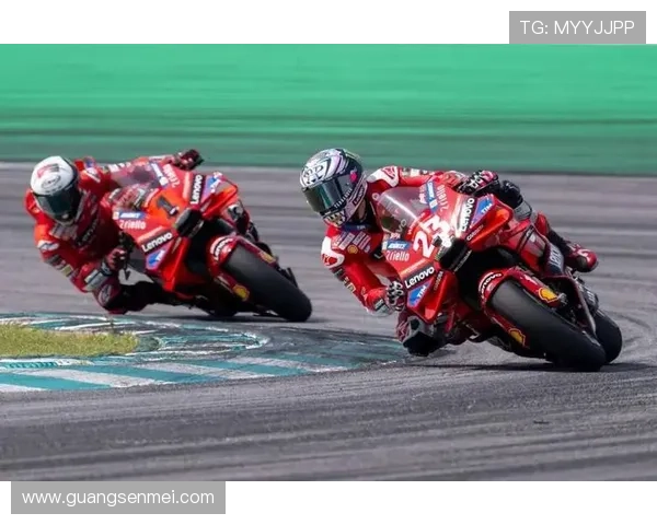 摩托GP赛季全新规则引发热议，车手与团队面临挑战与机遇