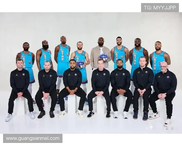 快船队重组之路新篇章 从星光熠熠到集体崛起的挑战与机遇