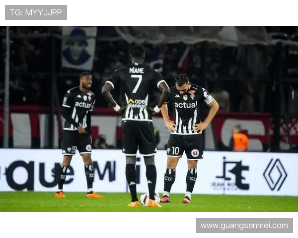 昂热俱乐部迎来新赛季关键调整引发法甲多方持续关注焦点